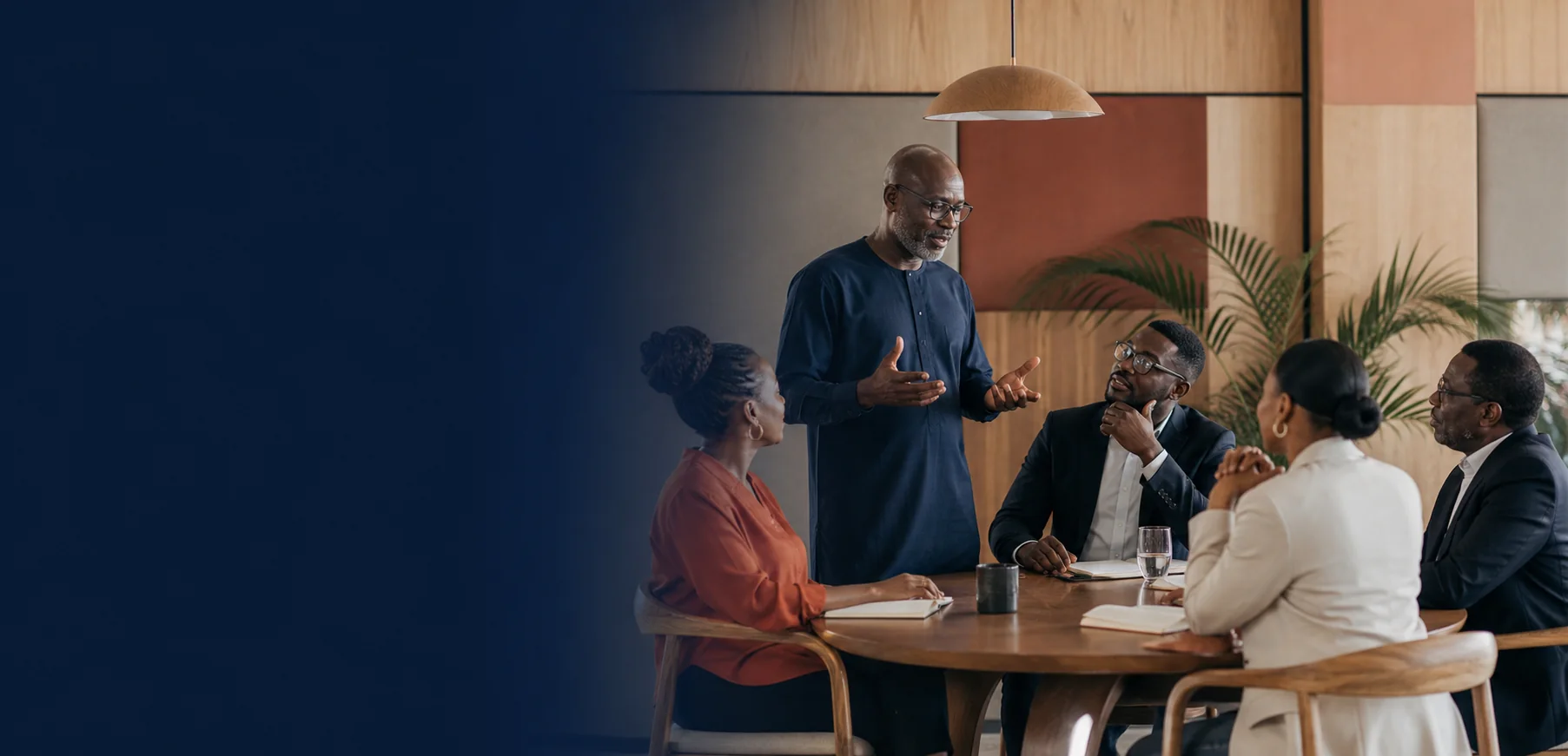 Équipe de professionnels africains lors d’un atelier de travail